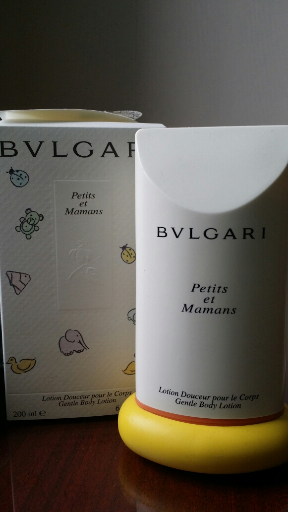 불가리 (BVLGARI) 쁘띠마망 바디 로션 review image