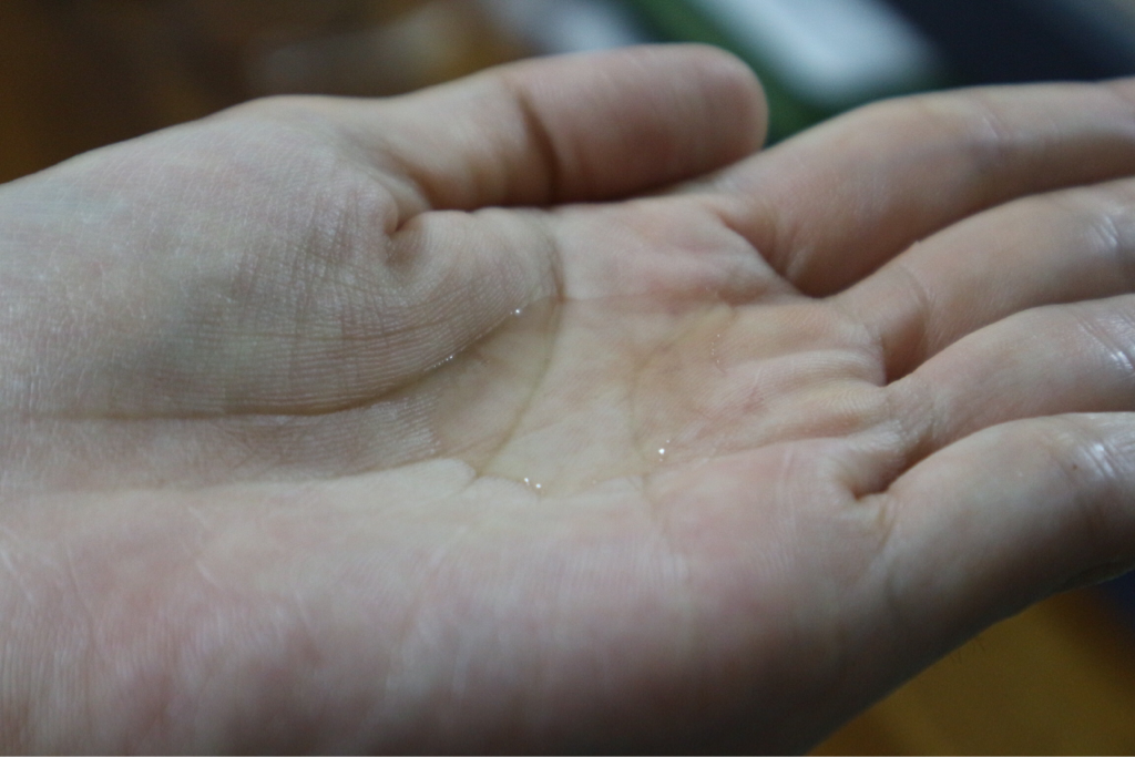 황지수 (huangjisoo) 그린 캐비어 컴포트 밸런싱 페이셜 토너 review image