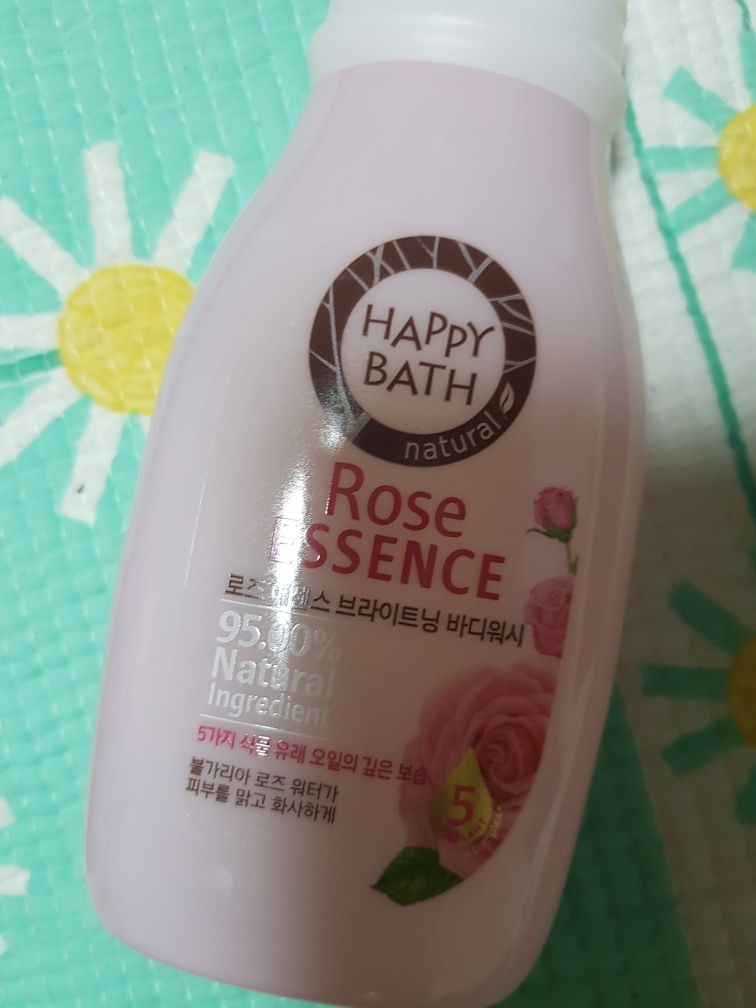 Real user review photo of Rose Essence Brightening Body Wash