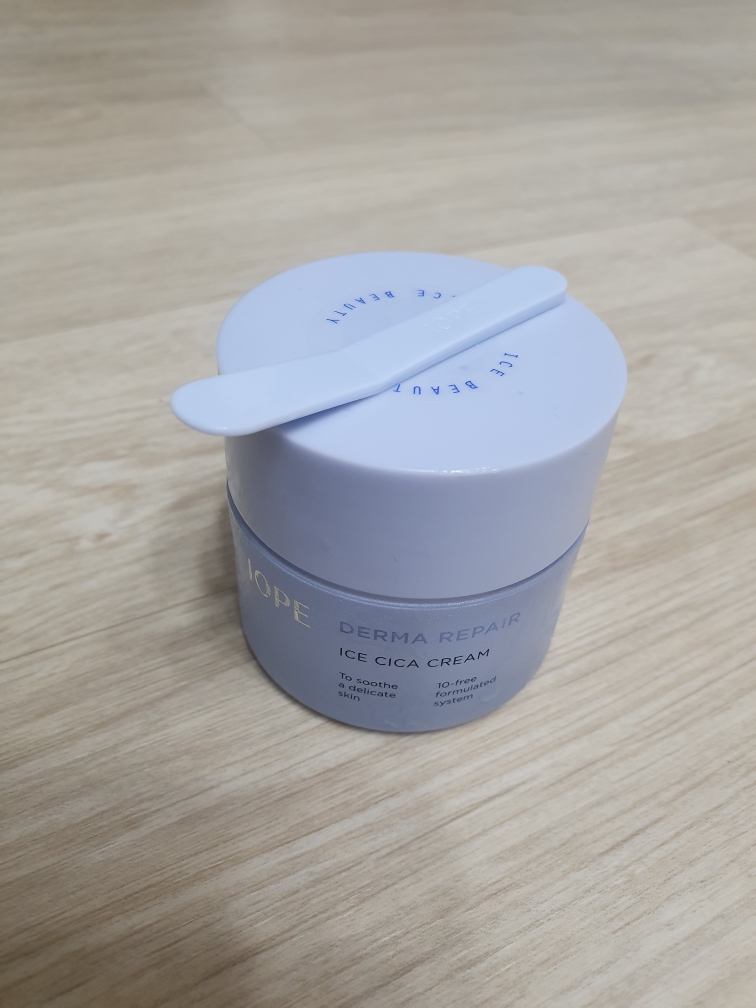 Real user review photo of Derma Repair Ice Cica Cream