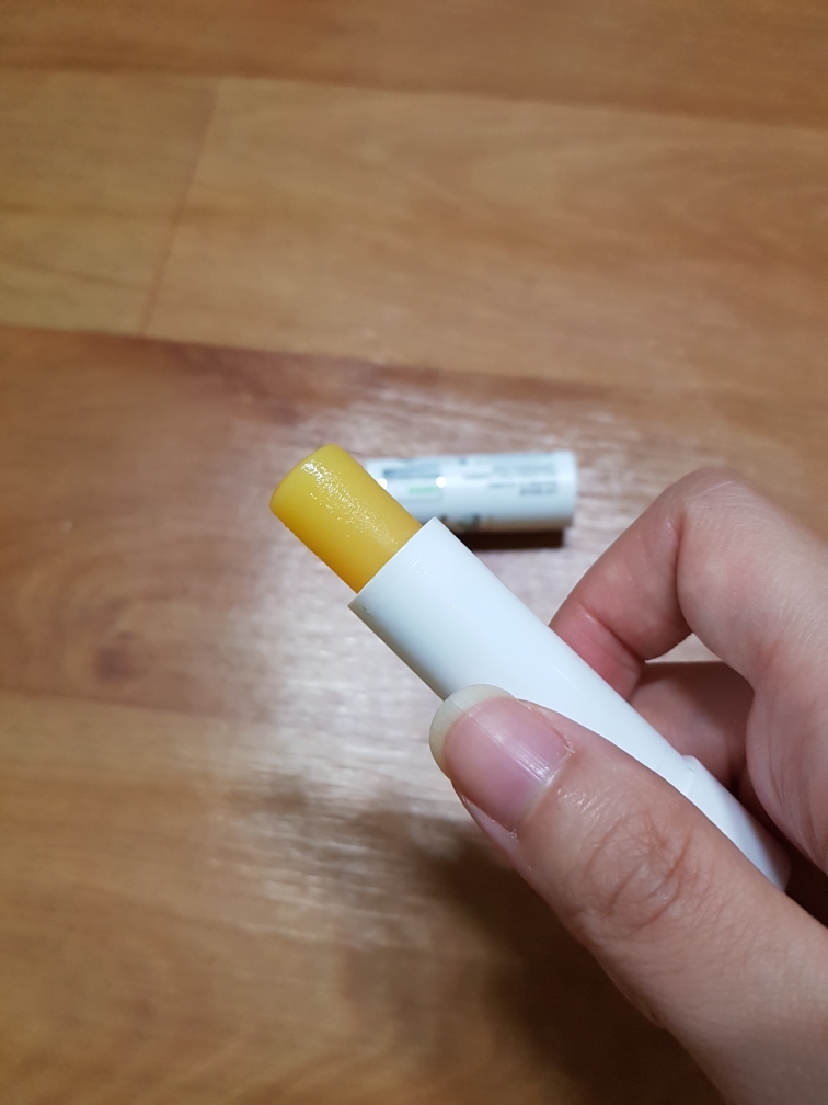 라베라 (lavera) (해외) 베이직 센시티브 립밤 review image