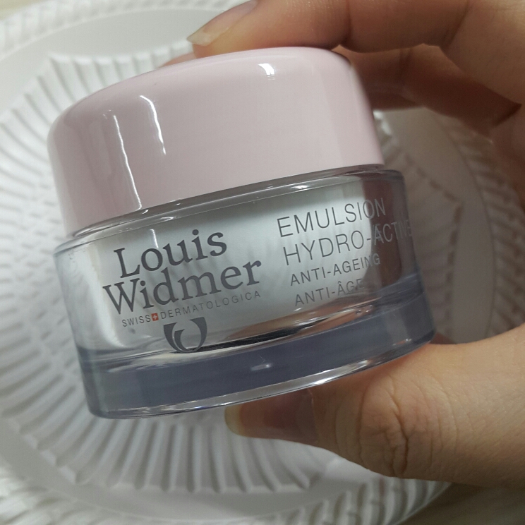 루이스비드마 (LouisWidmer) 모이스처 에멀전 하이드로 액티브 review image