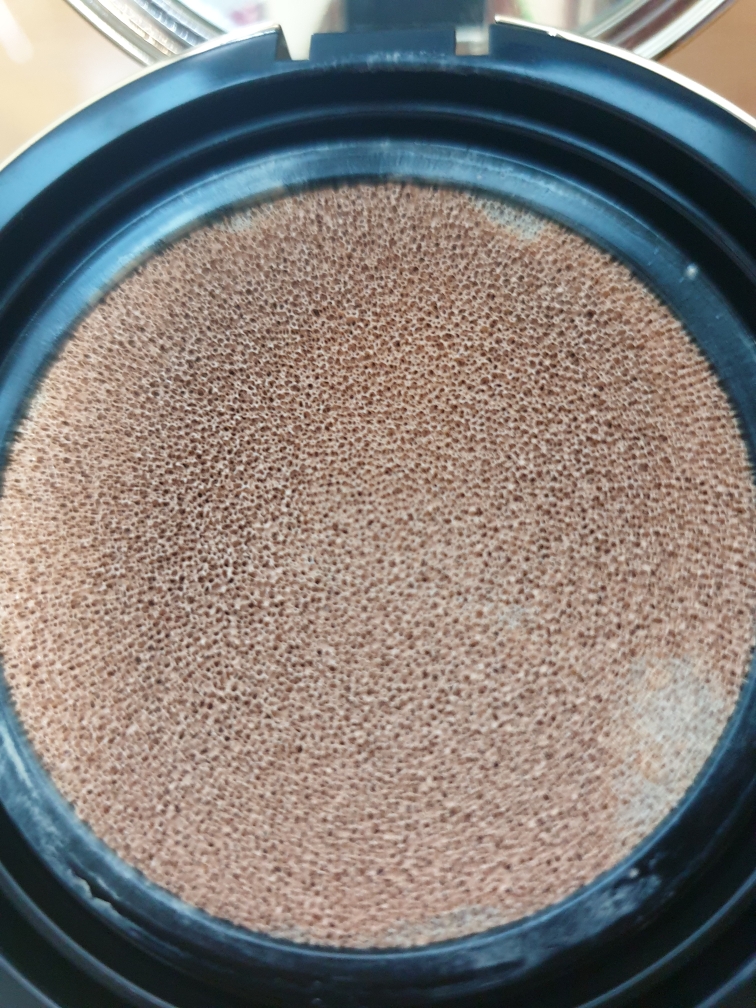 DMCK ARC Ampoule Cushion [SPF50+/PA+++] [Nº 21 Glow Natural Beige] review image