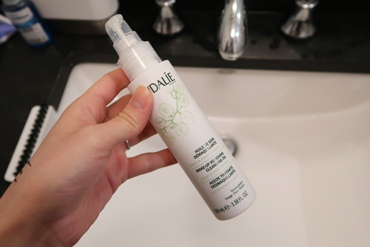 꼬달리 (CAUDALIE) 메이크업 리무빙 클렌징 오일 review image