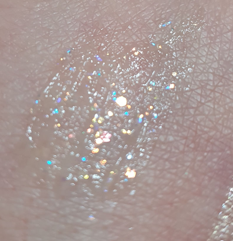 Real user review photo of Glitter Eyeliner [No. 13 Godzers]