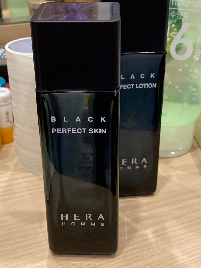 Real user review photo of Homme Black Perfect Skin