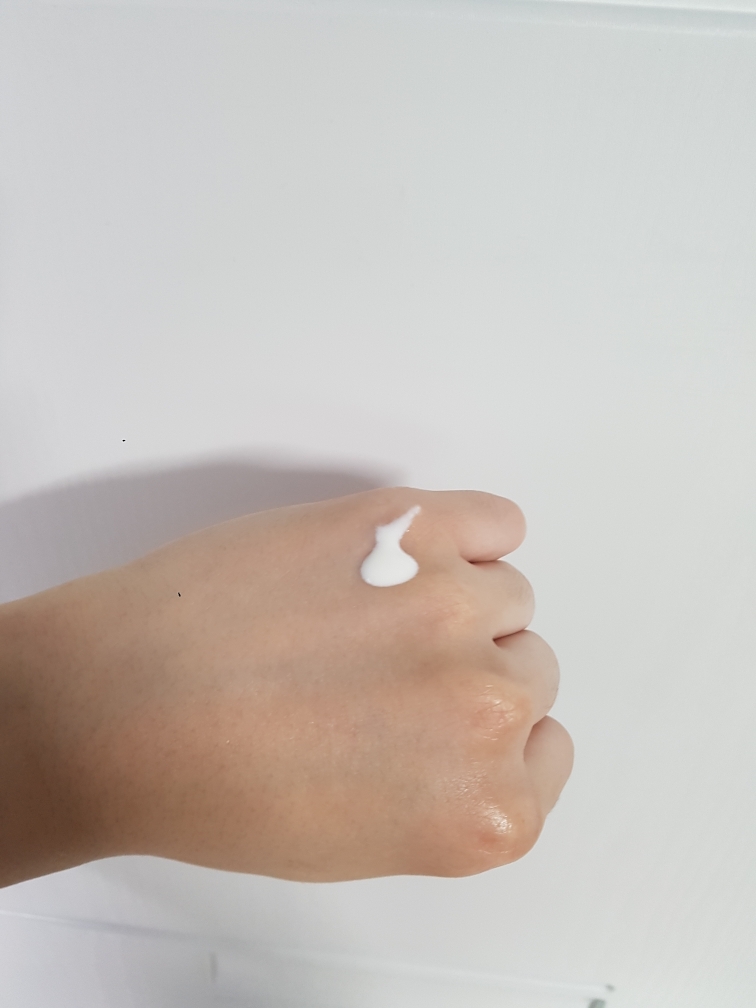 유세린 (Eucerin) 아토 컨트롤 로션 review image