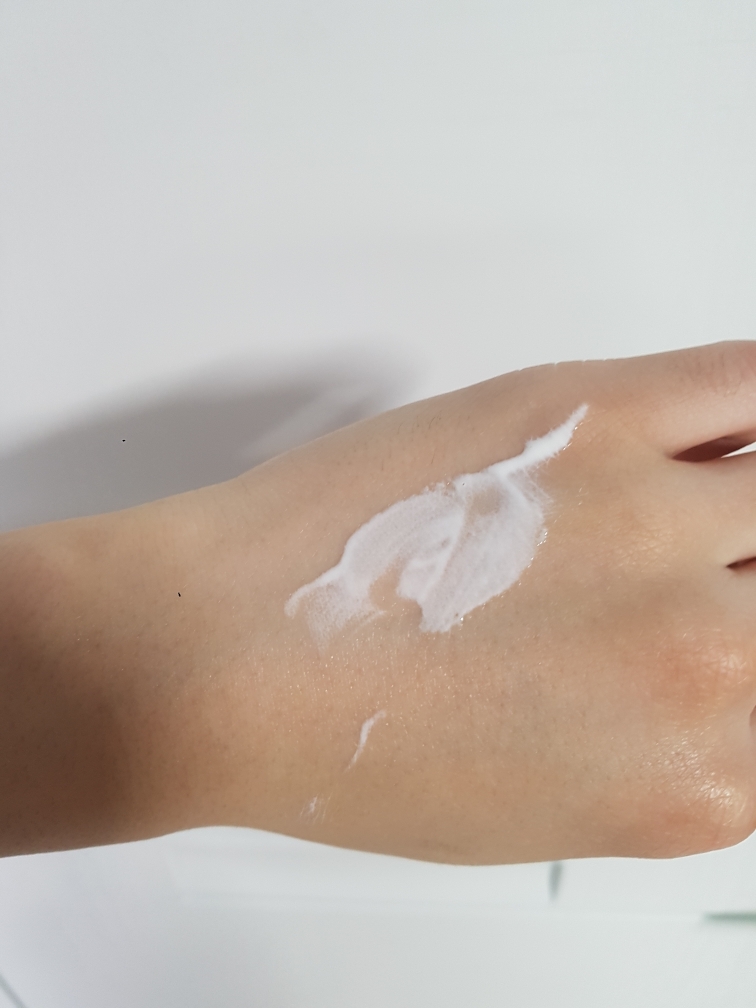 유세린 (Eucerin) 아토 컨트롤 로션 review image