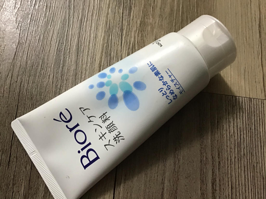 비오레 (Biore) 약산성 훼이셜 클렌징 폼 [마일드] review image