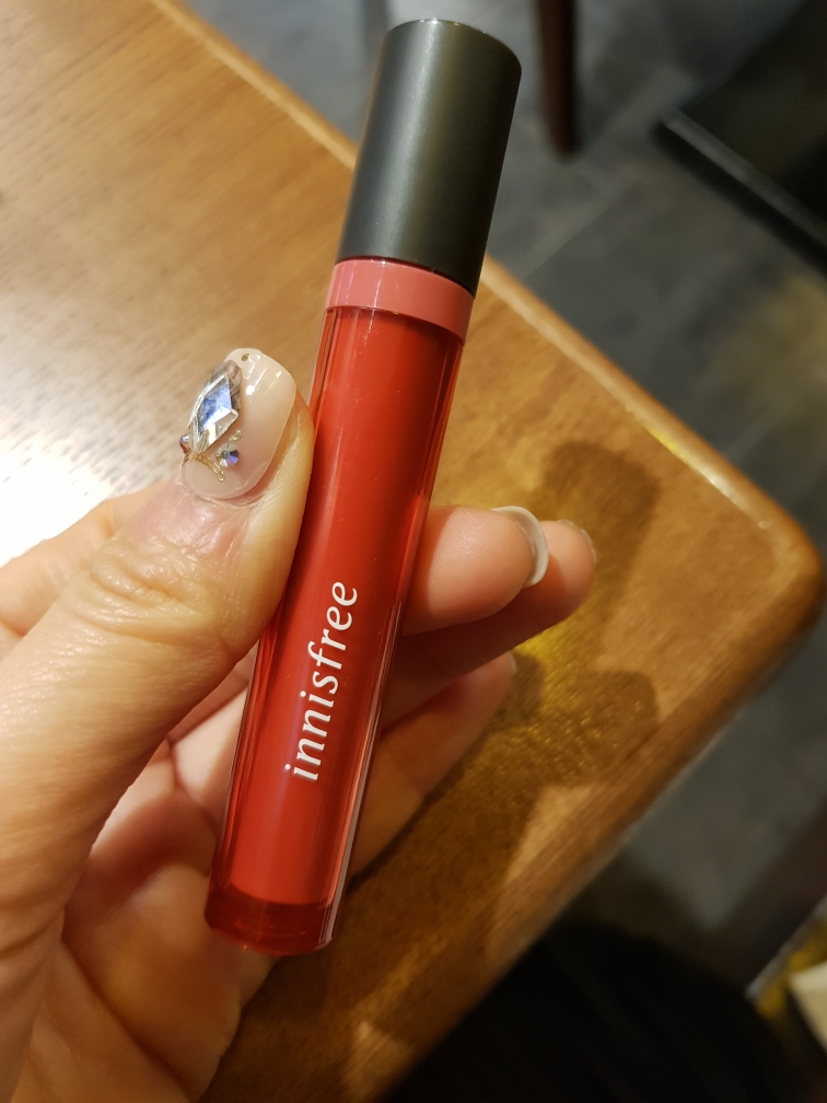 Real user review photo of Vivid Oil Tint [No. 6 Bohemian Rosy Pink]