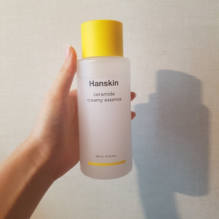 Hanskin Ceramide Creamy Essence review image