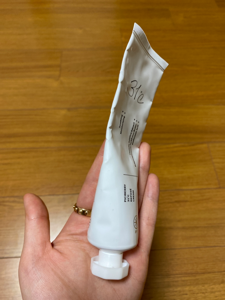 Ảnh đánh giá thực tế của người dùng về Kem dưỡng da Le Poze 31°C