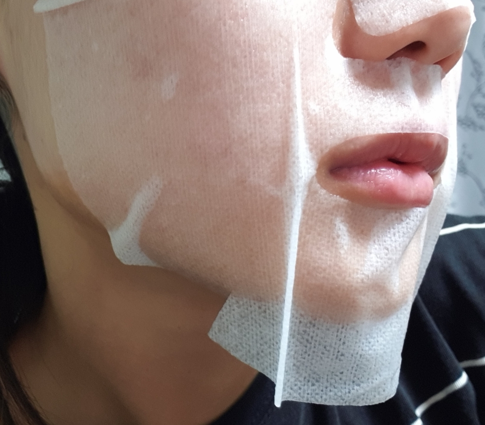 일리윤 (ILLIYOON) 보태니컬 에센스 편백 마스크 review image