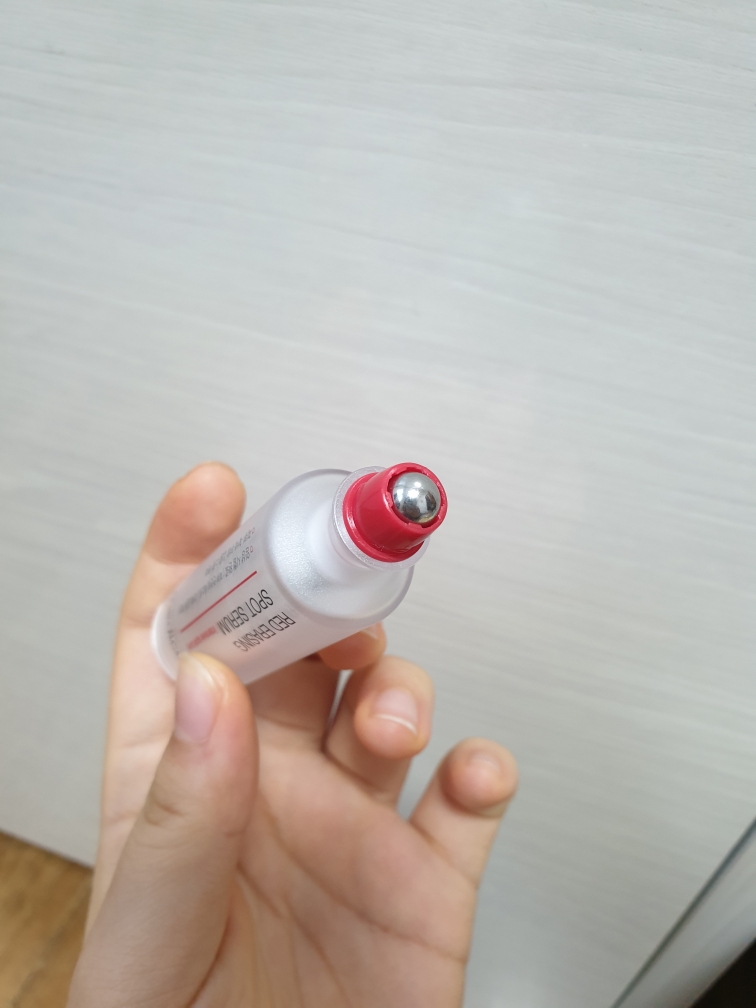 Real user review photo of Red Erasing Spot Serum