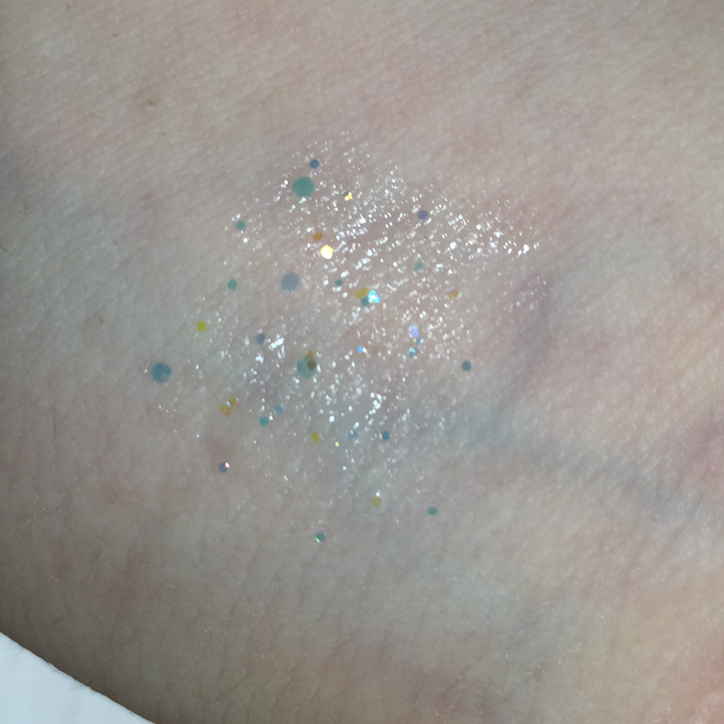 Real user review photo of Glitter Eyeliner [No. 13 Godzers]