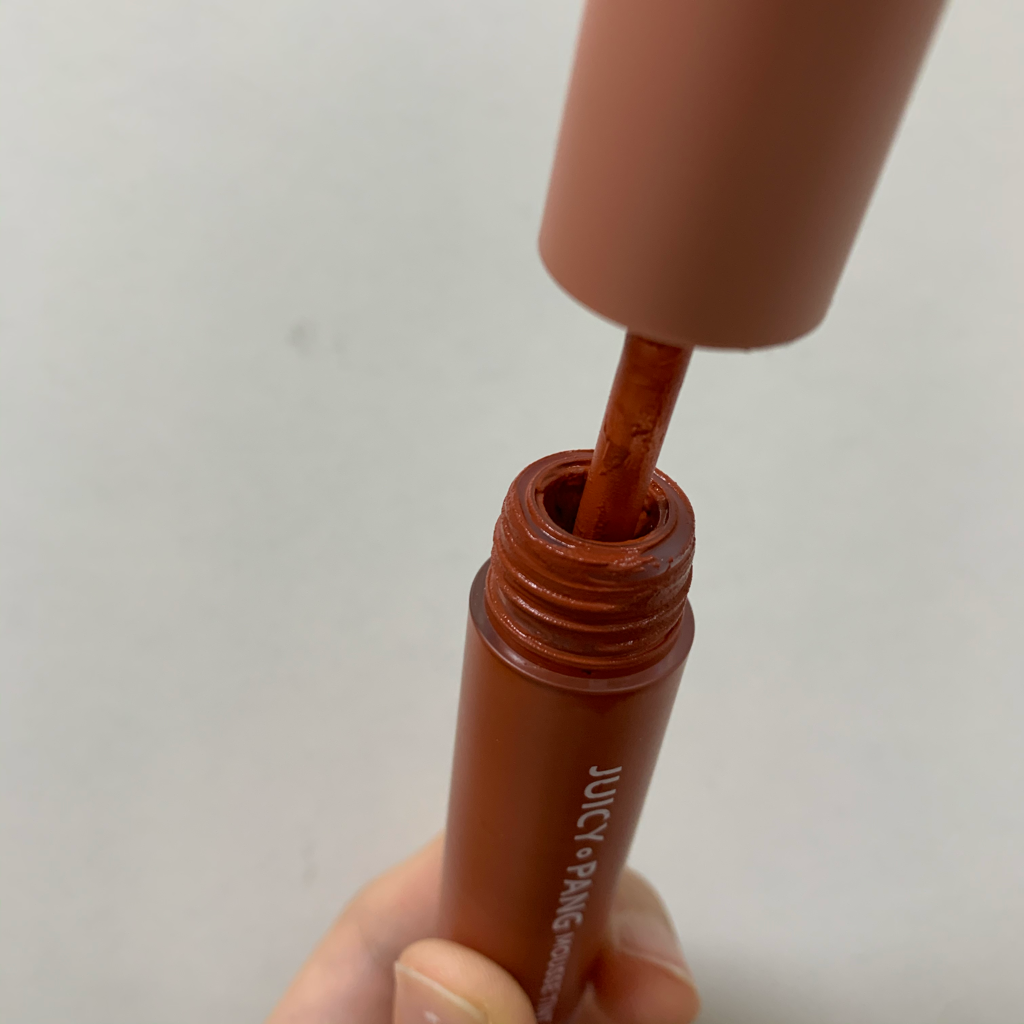 果汁泡沫唇釉 [CR06 等待柿子]的真实用户使用照片