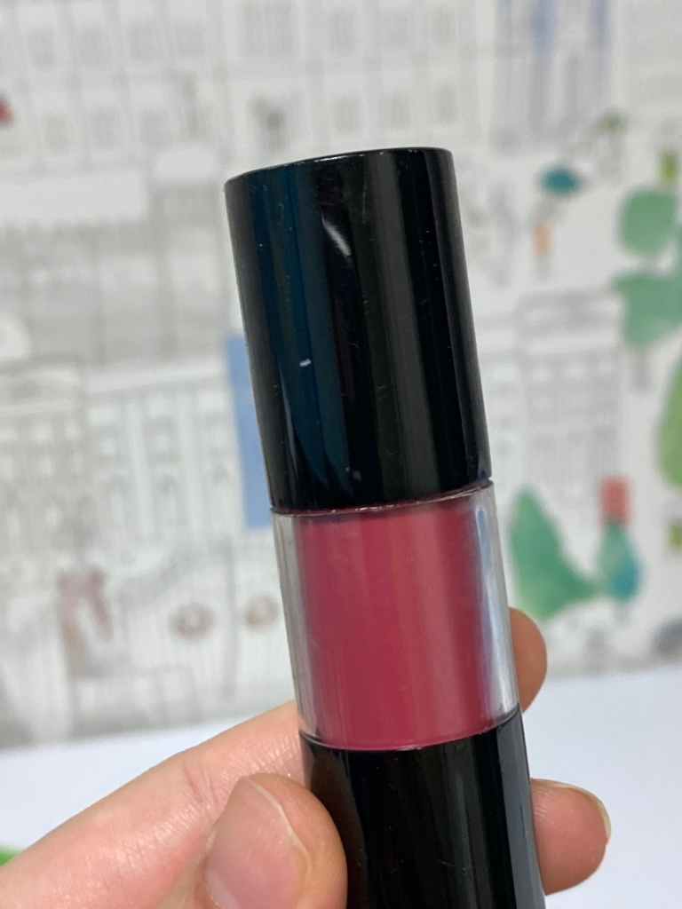 双色调哑光唇釉 [深深爱着]的真实用户使用照片