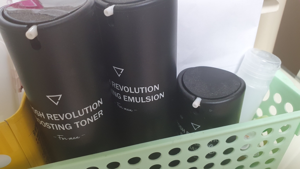 拉瑙瓦 Posh Revolution 活力爽肤水 common.review image