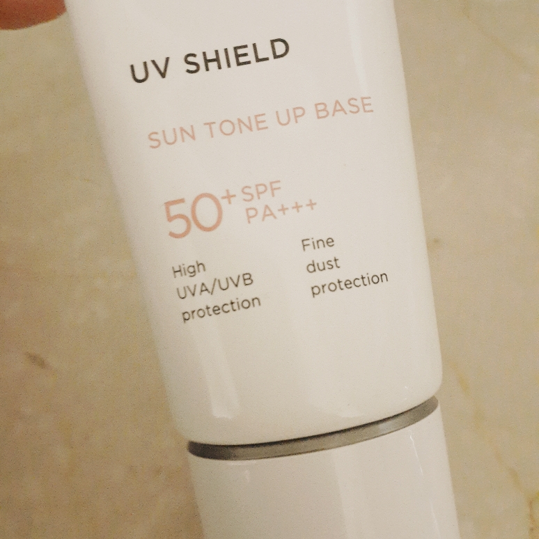 아이오페 (IOPE) UV 쉴드 선 메이크업베이스 [SPF50+/PA+++] review image