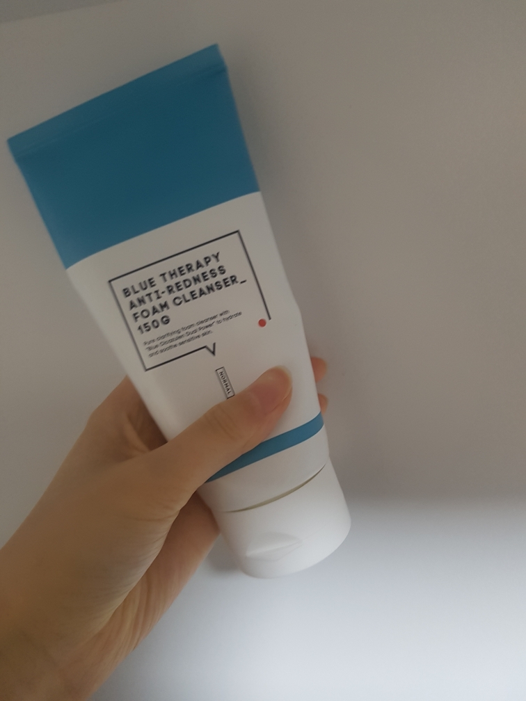 蓝色疗法抗红血丝泡沫洁面乳的真实用户使用照片