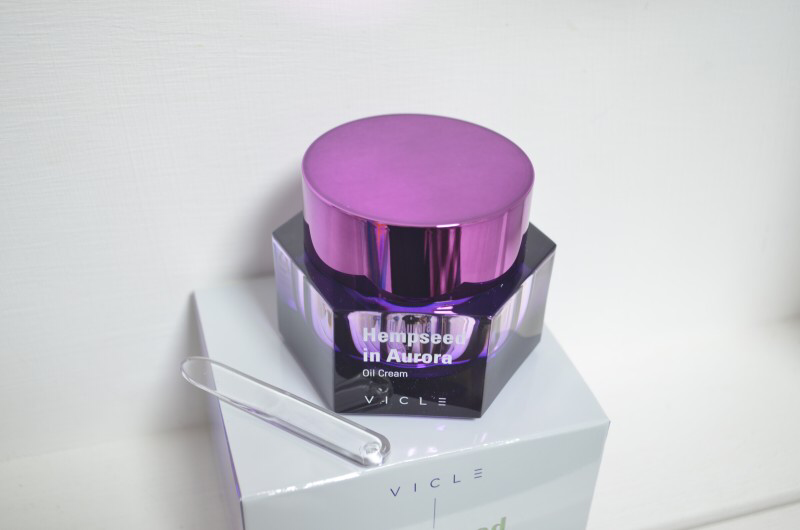 VICLE Hemp Seed in Aurora Oil Cream review image