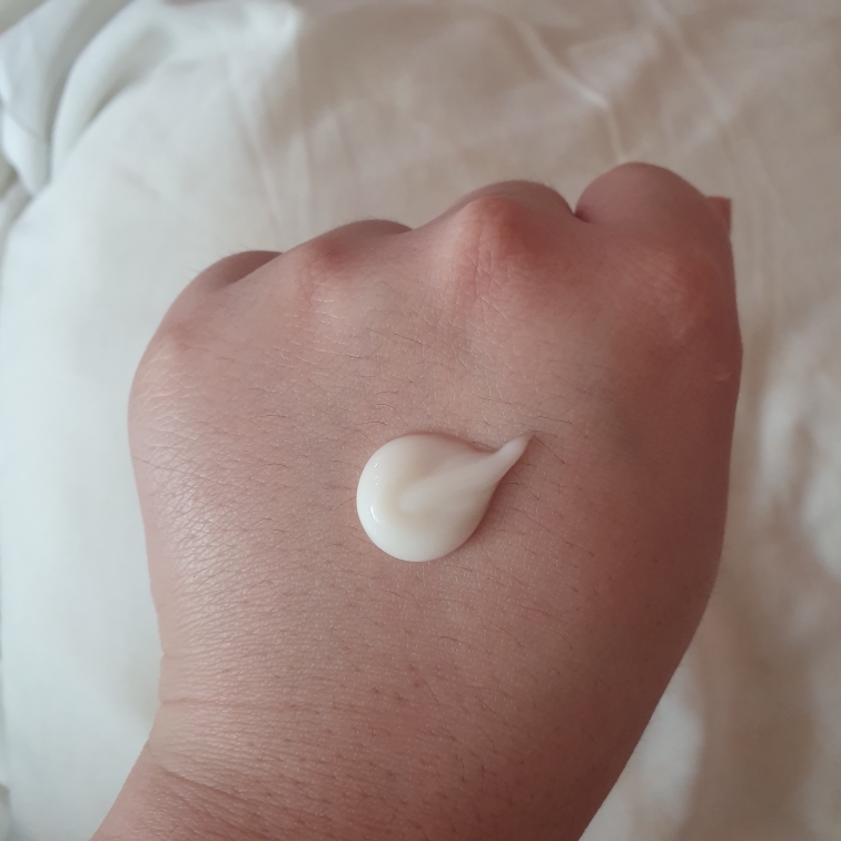 Real user review photo of Prime Expert EX Essence Lotion