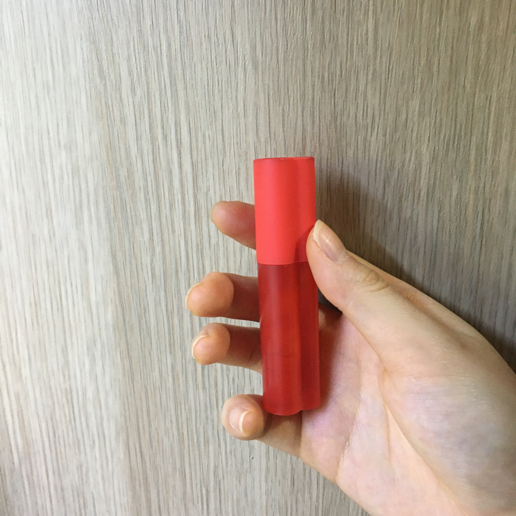 心动光泽唇釉 [05 哦!]的真实用户使用照片