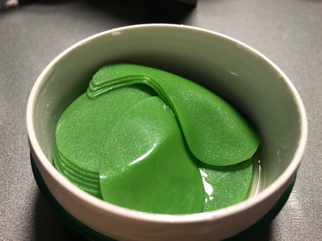 메디필 (MEDIPEEL) 히알루론 시카 펩타이드9 앰플 아이패치 review image
