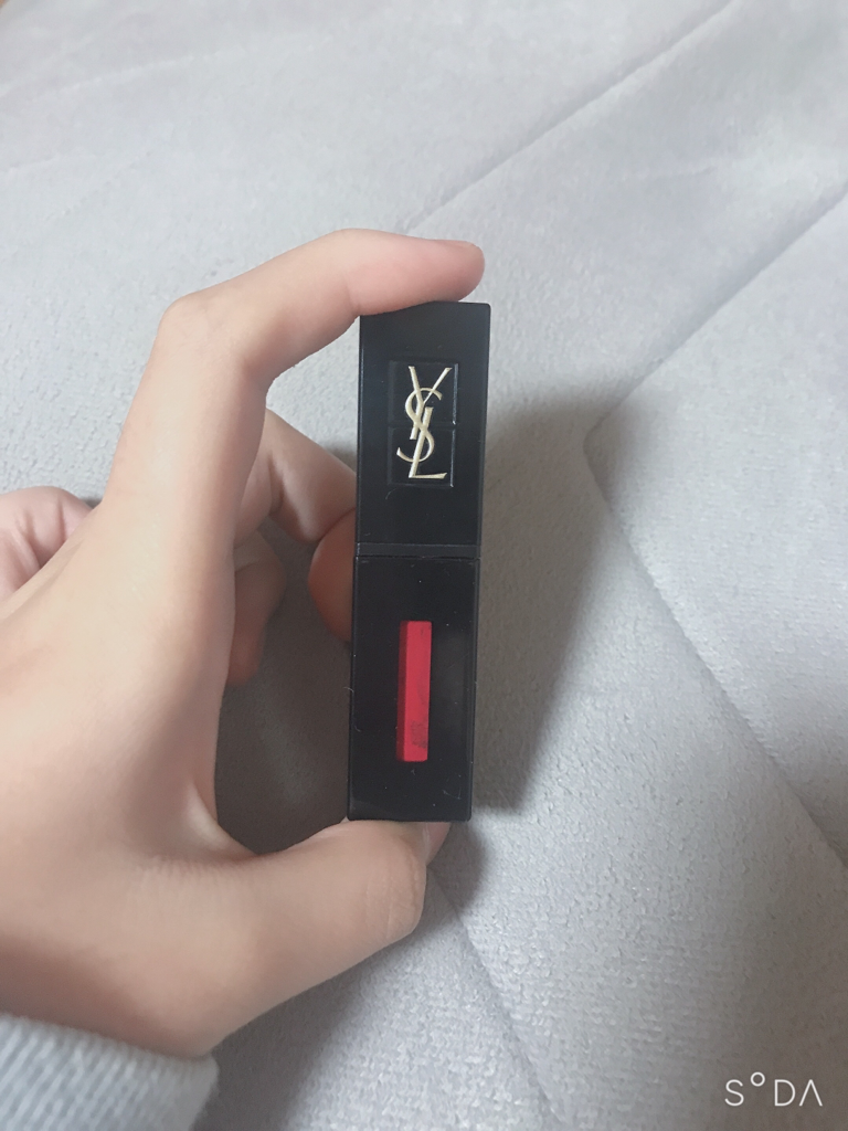 입생로랑뷰티 (YVESSAINTLAURENTBEAUTY) 베르니 아 레브르 바이닐 크림 립 스테인 [402 루쥬리믹스] (비닐틴트) review image
