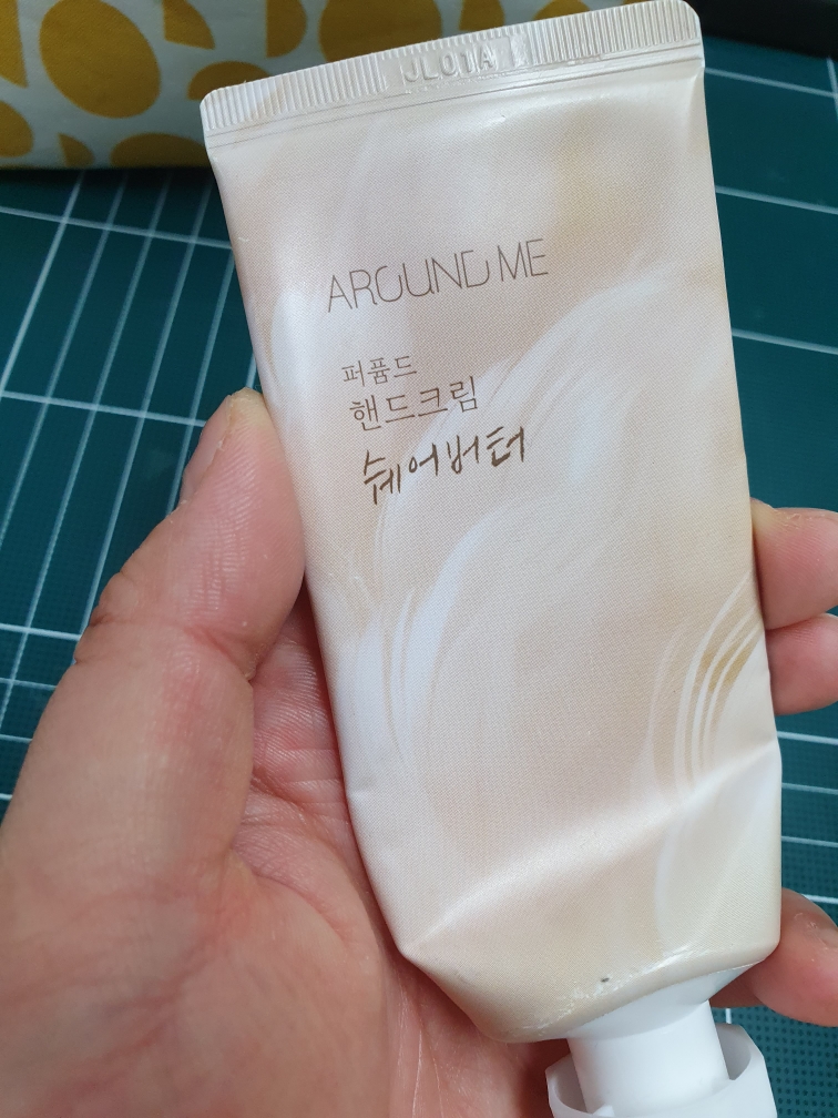 어라운드미 (AROUNDME) 퍼퓸드 핸드크림 [쉐어버터] review image