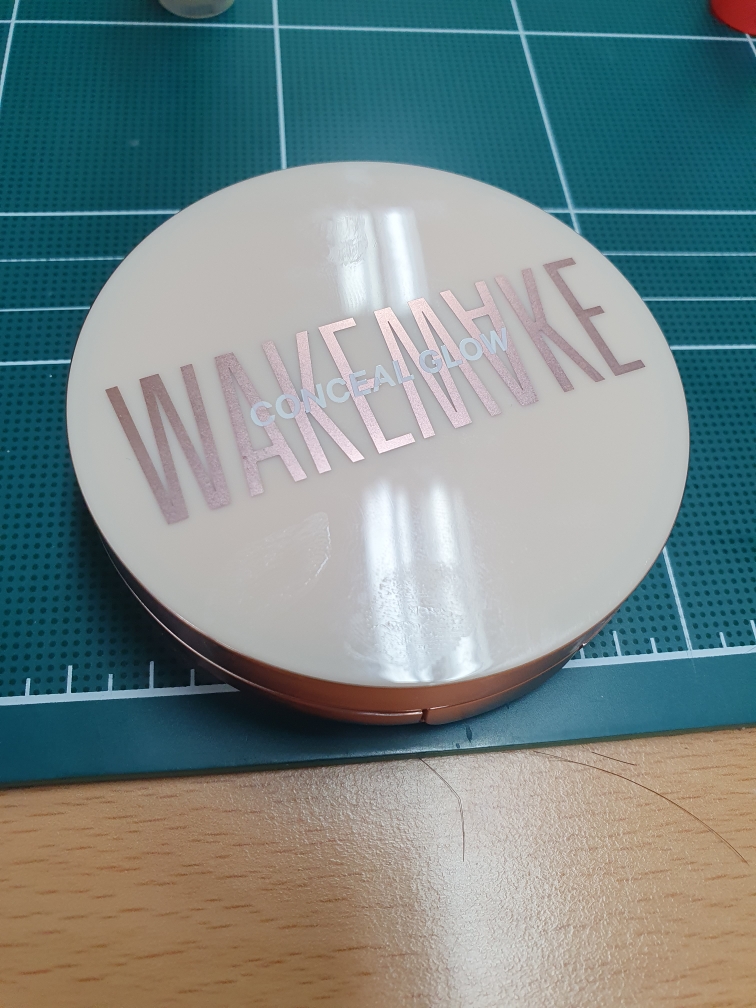 Real user review photo of Conceal Glow Cushion [No. 23 Natural Beige]