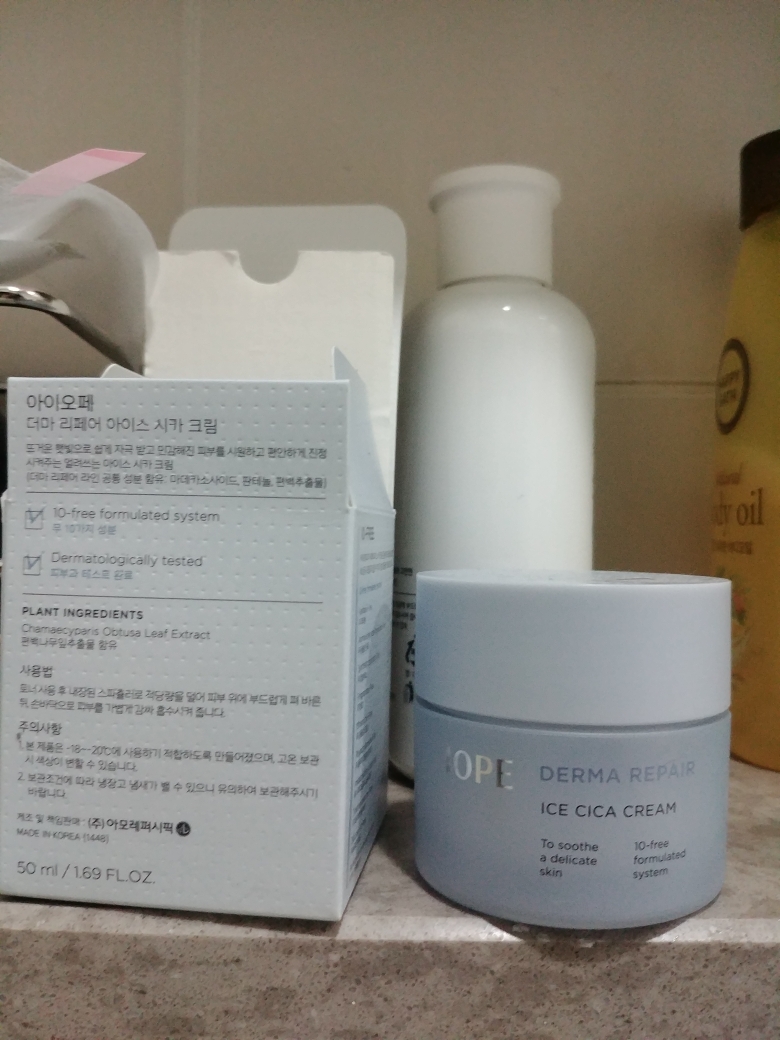 아이오페 (IOPE) 더마 리페어 아이스 시카 크림 review image