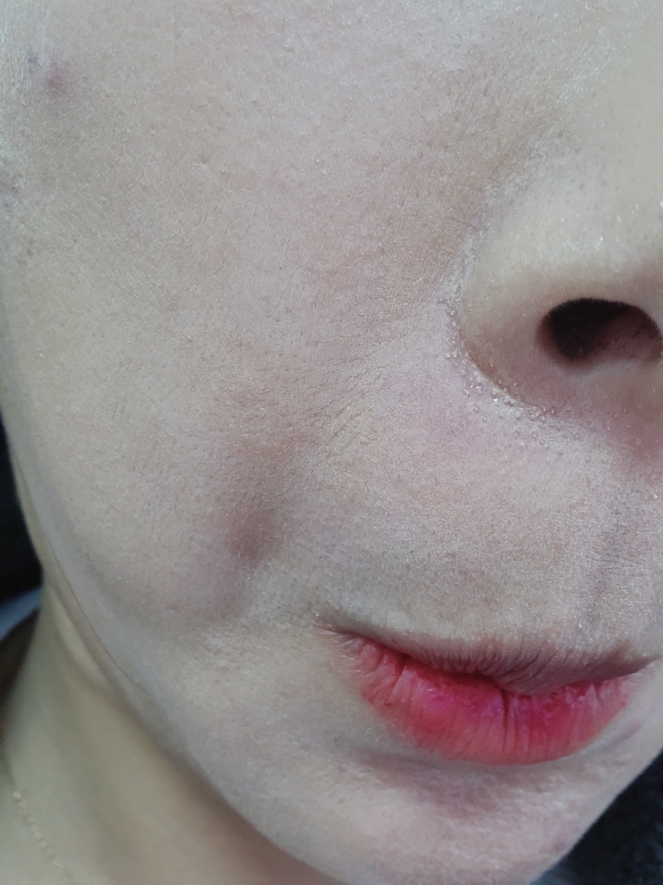 medicube Red Capsule Cushion [SPF50+/PA+++] [No. 23 Natural Beige] review image