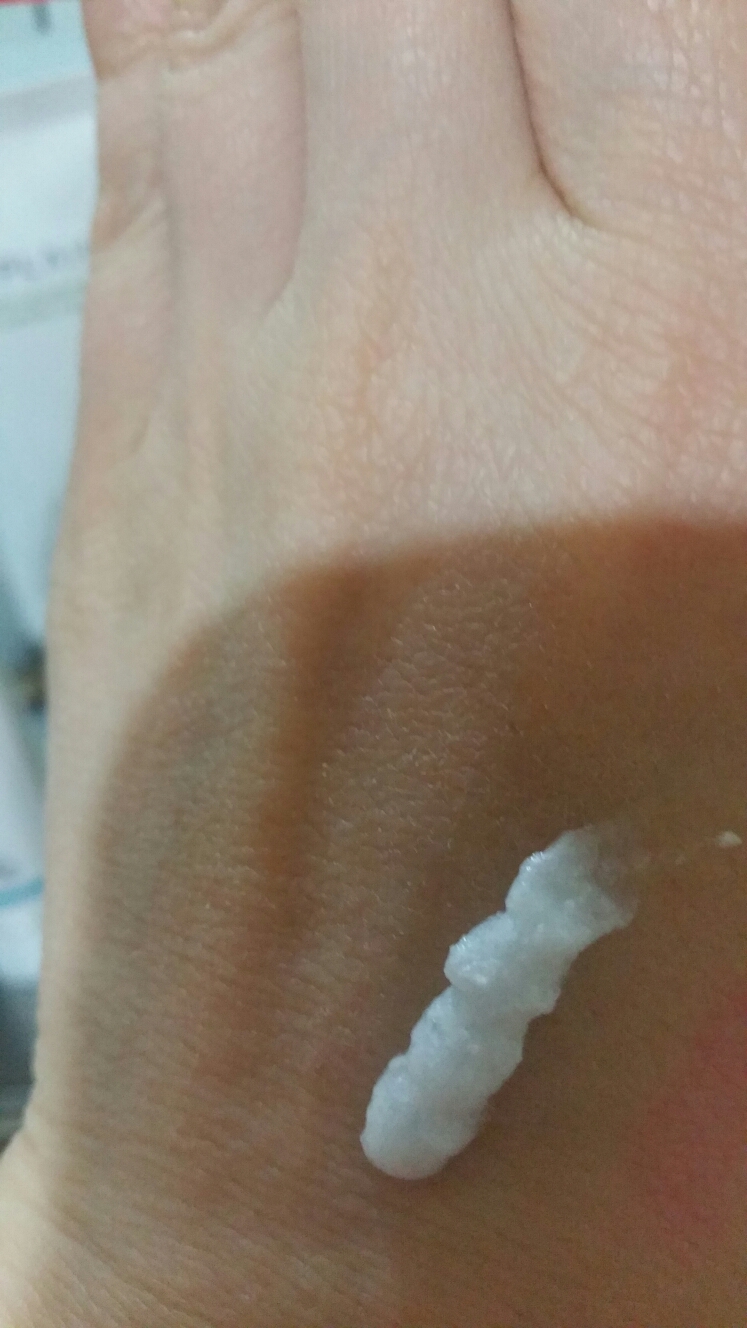 蓝色疗法抗红血丝泡沫洁面乳的真实用户使用照片