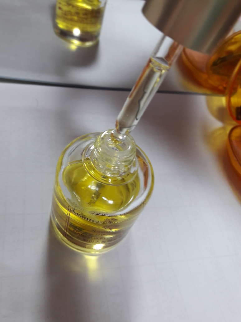 面部山茶花油的真实用户使用照片