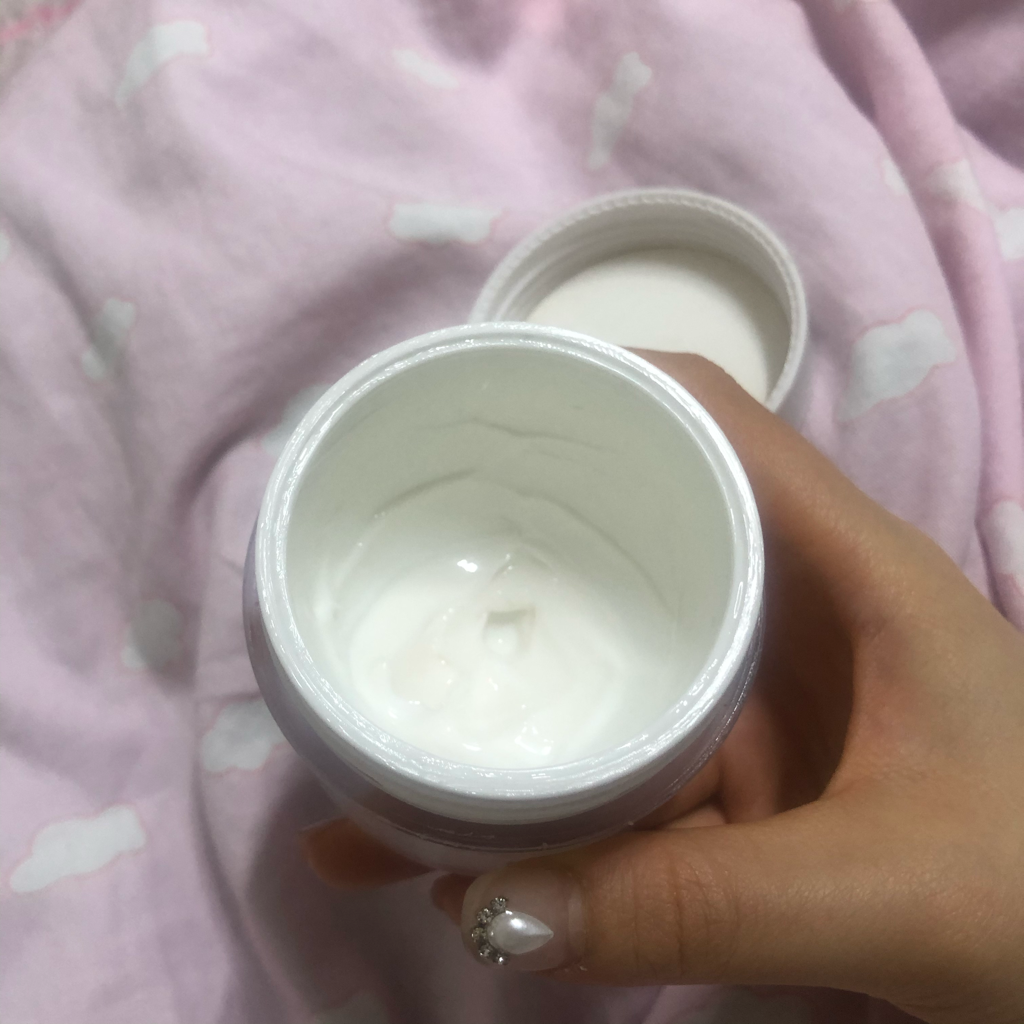 深层保湿霜的真实用户使用照片