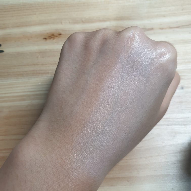 Real user review photo of Angel Aqua Moisture CC Cream [SPF25/PA++]