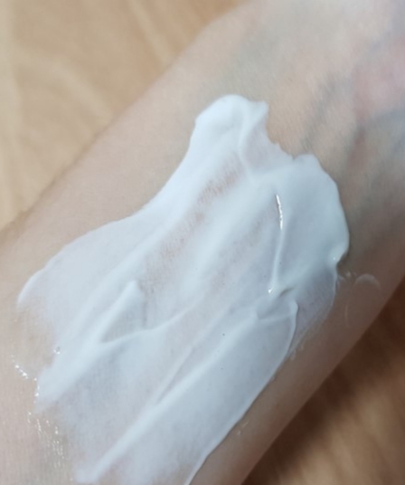 LOGONA 婴儿保湿霜 common.review image
