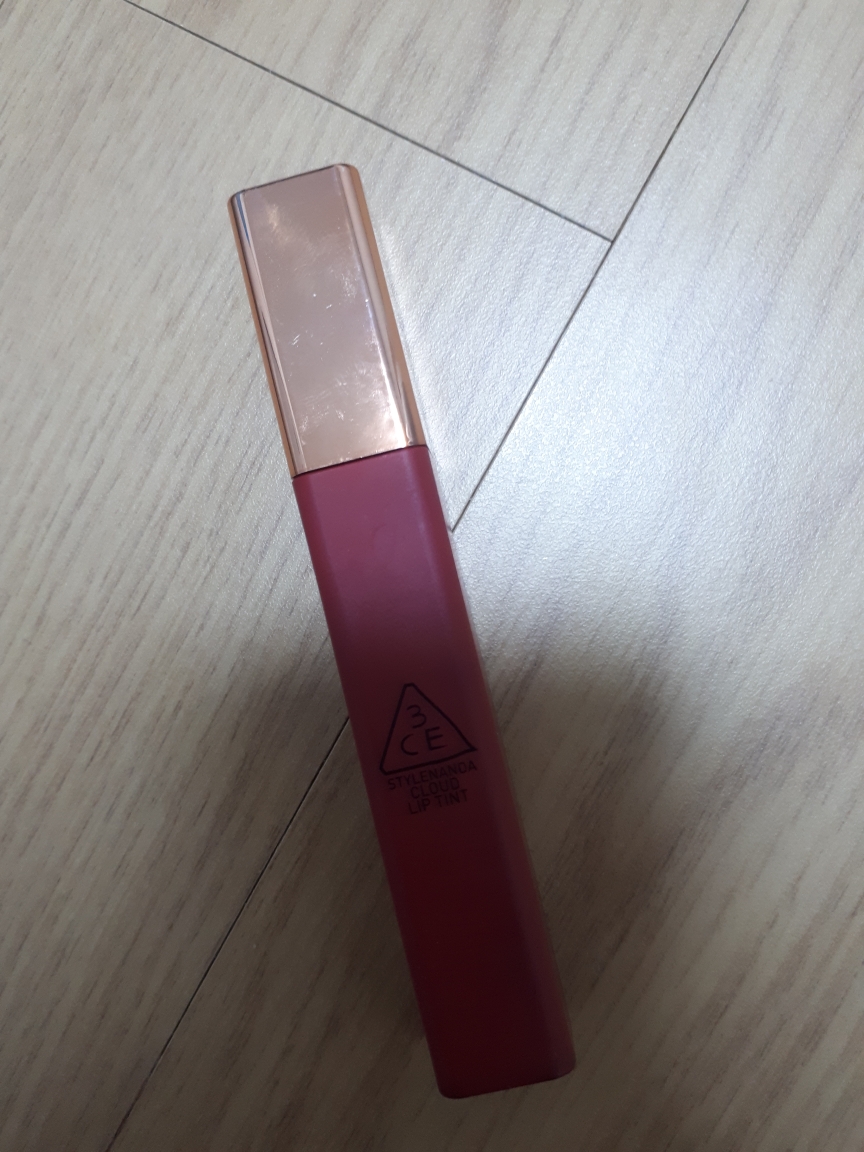 Real user review photo of Cloud Lip Tint [#Fairy Cake]