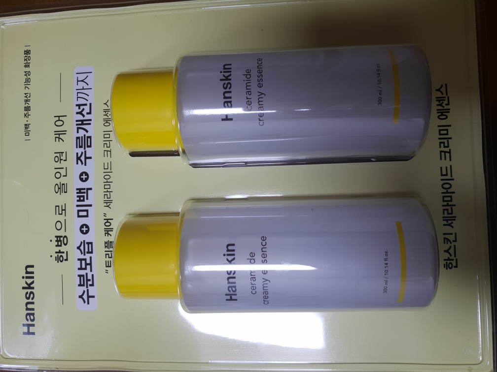 Hanskin Ceramide Creamy Essence review image