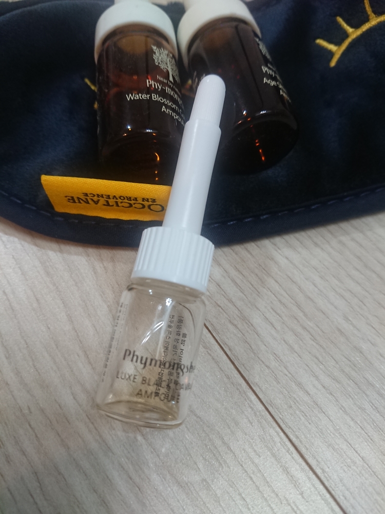 피몽쉐 (Phymongshe) 럭스 블랙 캐비어 앰플 review image