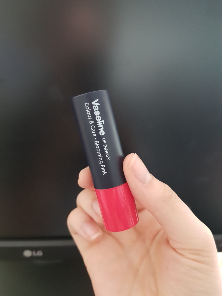 바세린 (Vaseline) (유니레버) 립 테라피 컬러 앤 케어 립밤 [블루밍핑크] review image