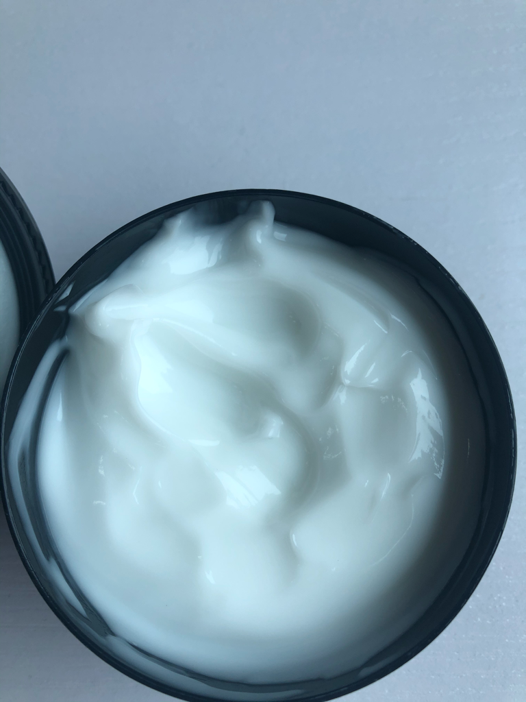 스킨톡 (SKINTALK) 마녀크림 인더우즈 review image