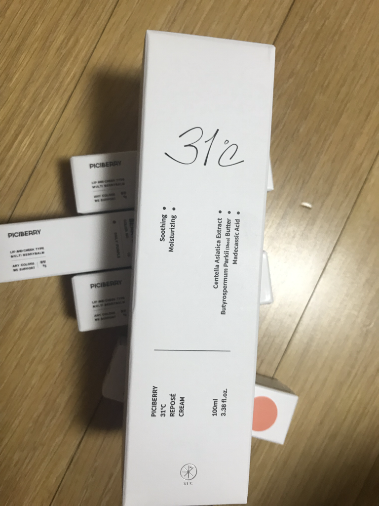 Ảnh đánh giá thực tế của người dùng về Kem dưỡng da Le Poze 31°C