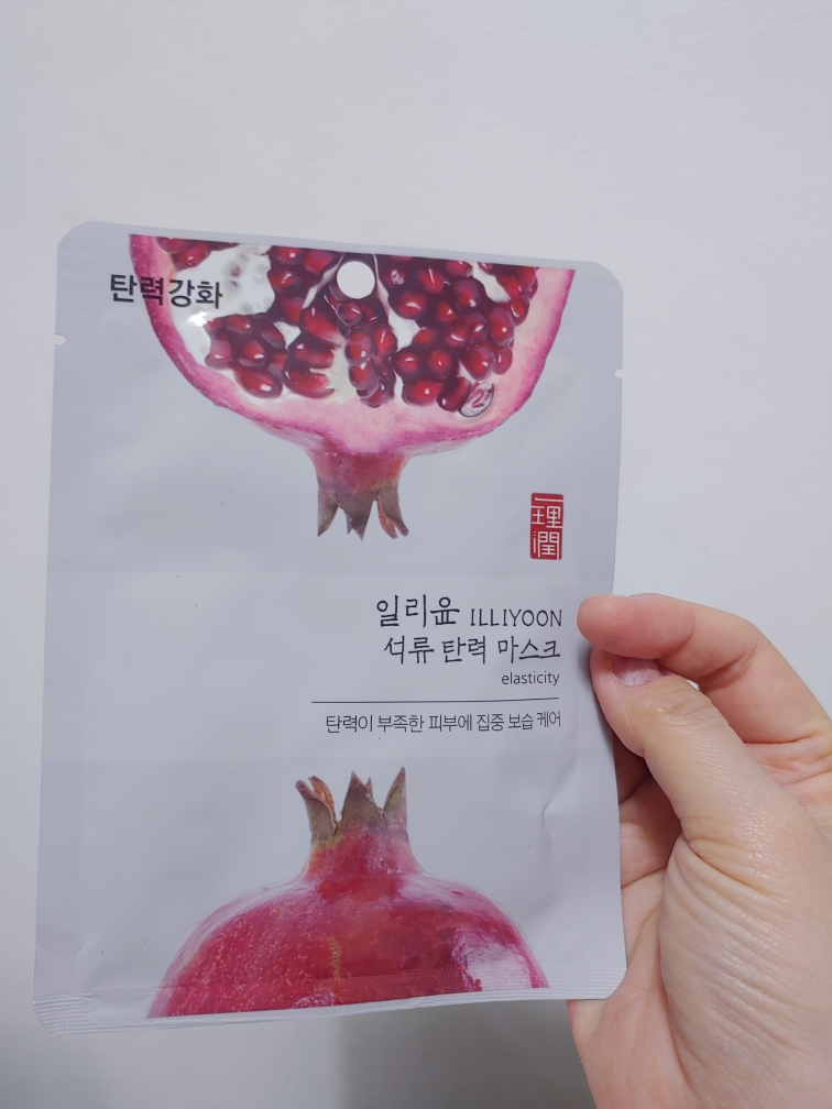 일리윤 (ILLIYOON) 보태니컬 에센스 석류 마스크 review image