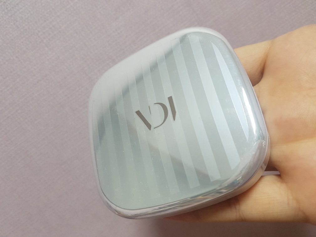비디보브 (VDIVOV) 실크 웨어 파우더 팩트 [SPF34/PA++] [21N 샌드아이보리] review image