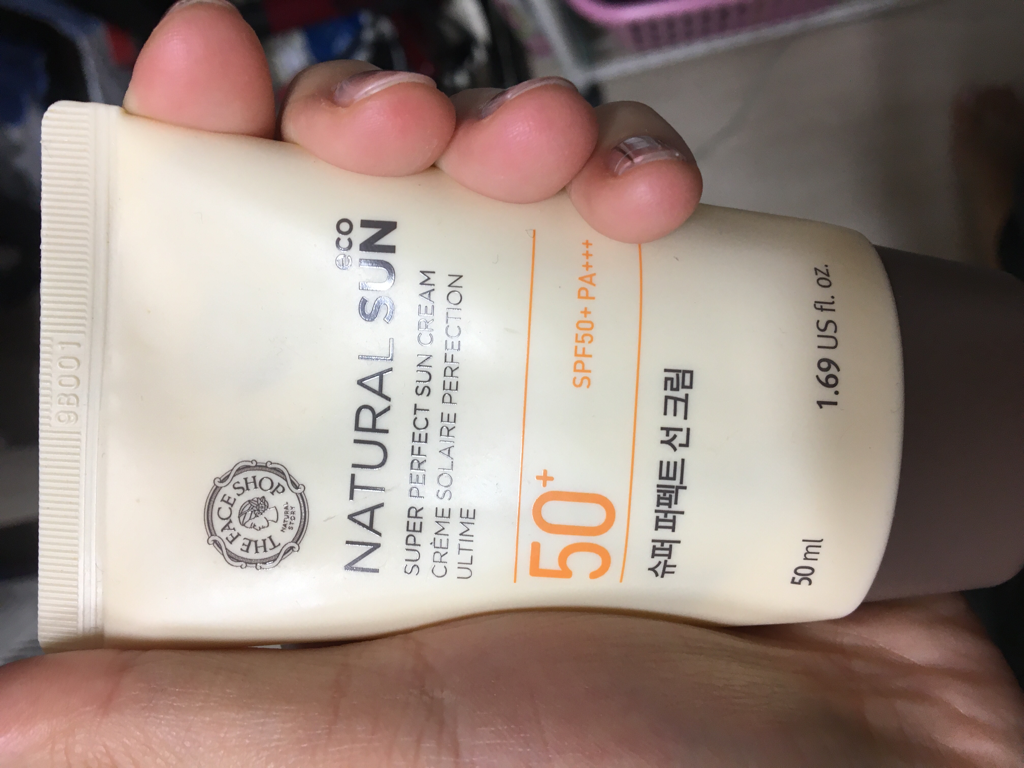 더페이스샵 (THEFACESHOP) 내추럴 선 에코 슈퍼 퍼펙트 선크림 [SPF50+/PA+++] review image