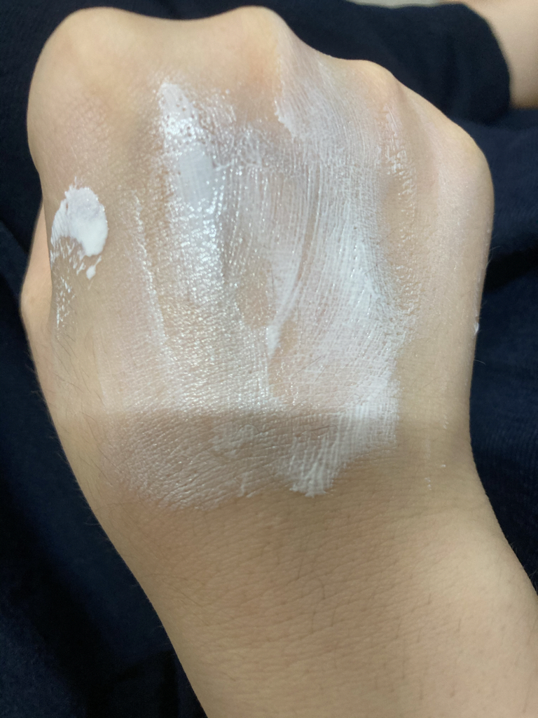 防晒霜[SPF50+/PA+++]的真实用户使用照片