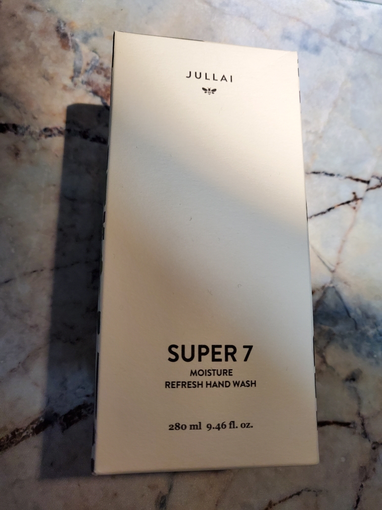JULLAI Super 7 Moisture Refresh Hand Wash review image