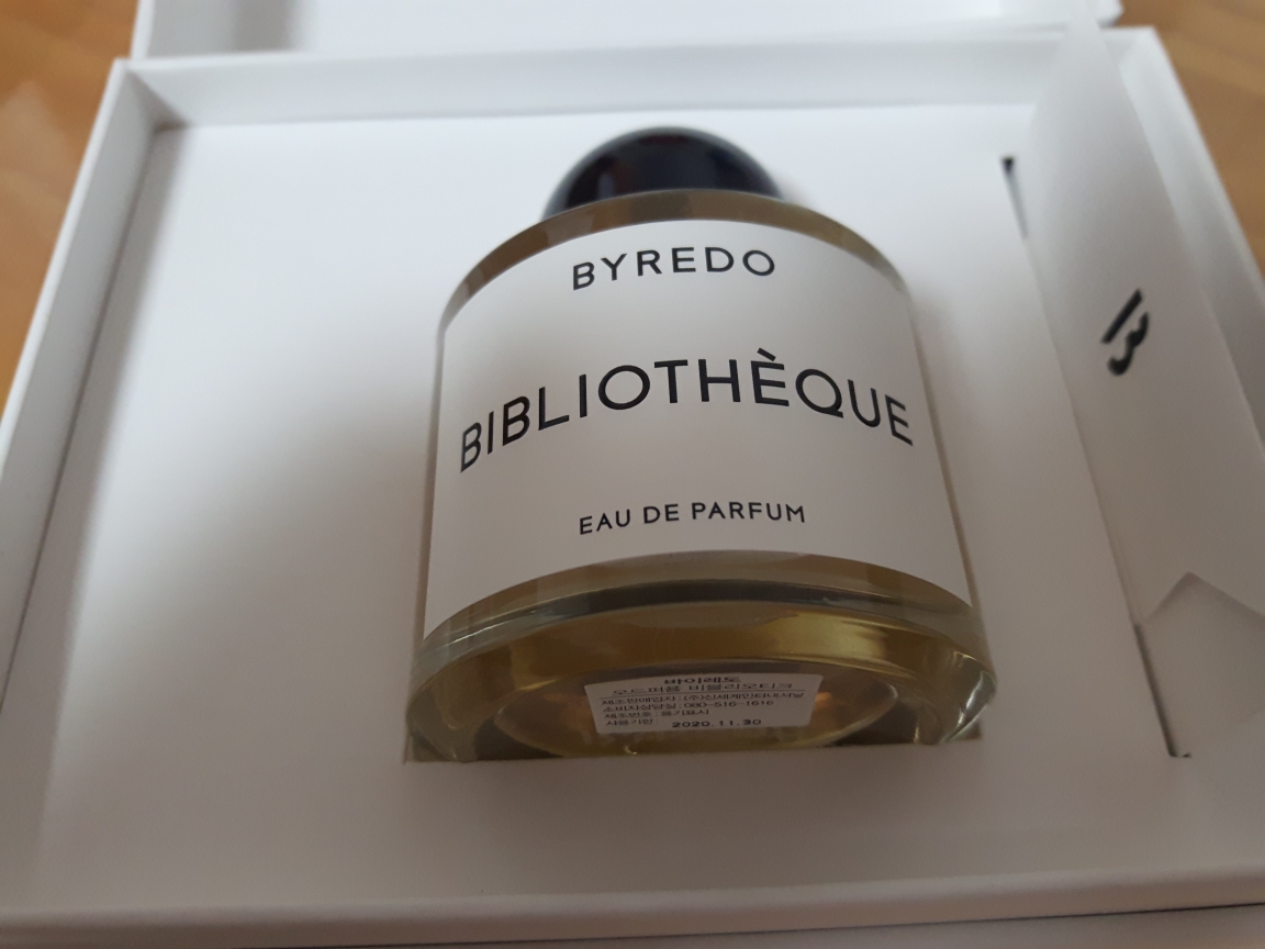 바이레도 (BYREDO) 비블리오티크 오 드 퍼퓸 review image
